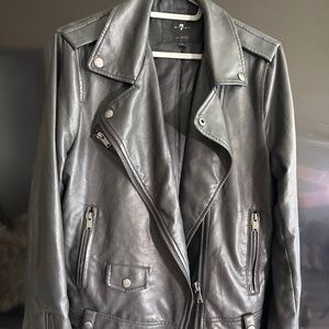 Motorcycle jacket